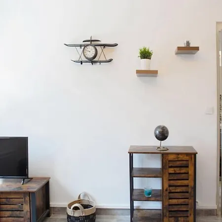 Apartment Lovely T2 Sur Pont Du Proche & Sncf