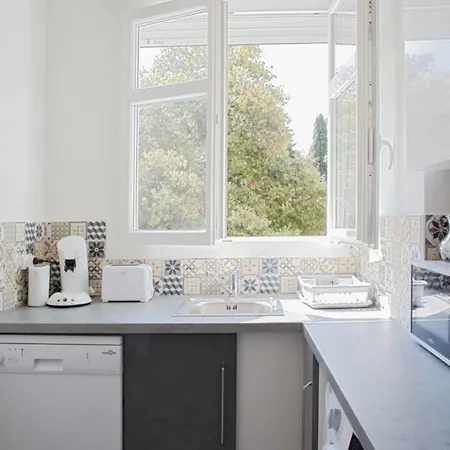 Apartment Lovely T2 Sur Pont Du Proche & Sncf *